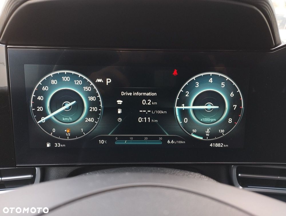 Hyundai Elantra 1.6 Executive CVT - 11