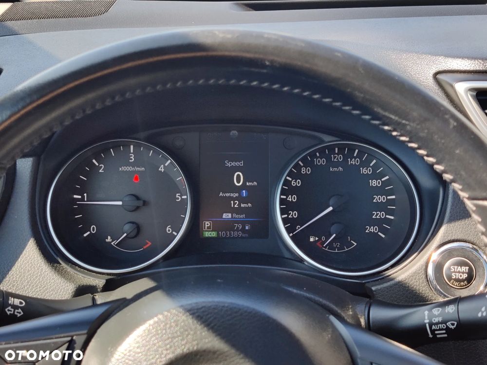 Nissan Qashqai 1.7 dCi 4x4 N-Connecta Xtronic - 10