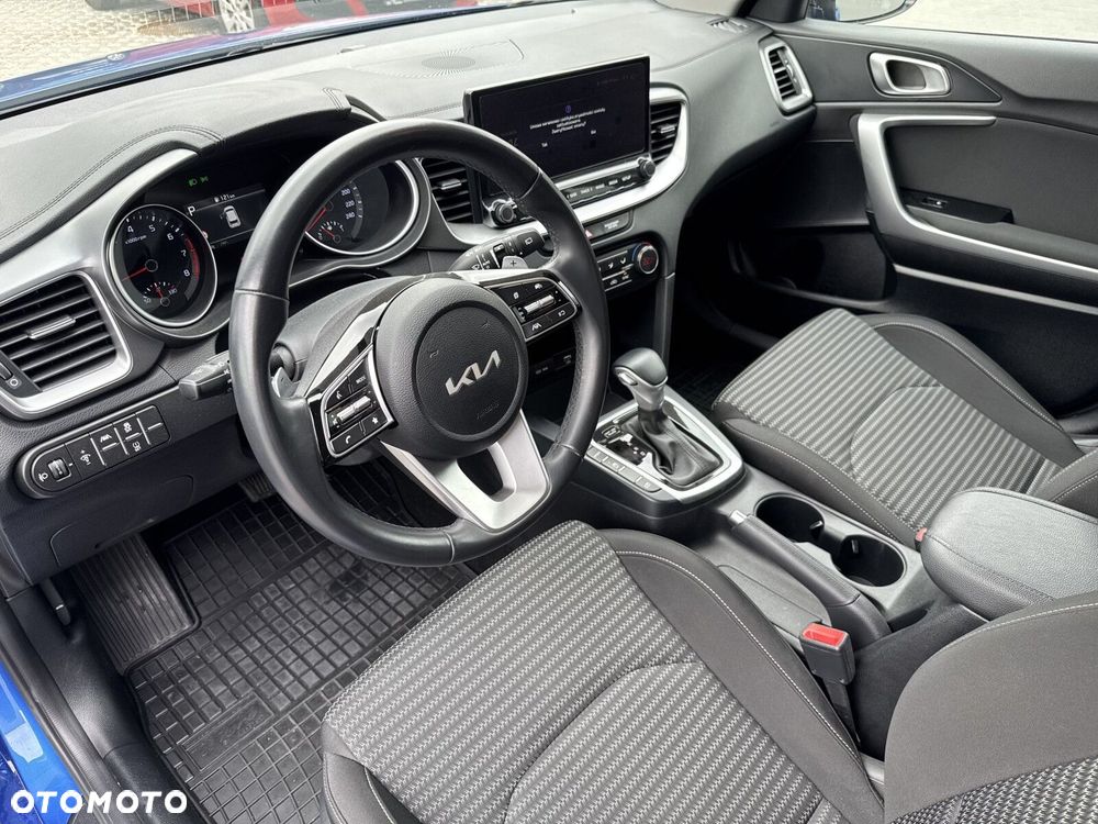 Kia Ceed 1.5 T-GDI M DCT - 14