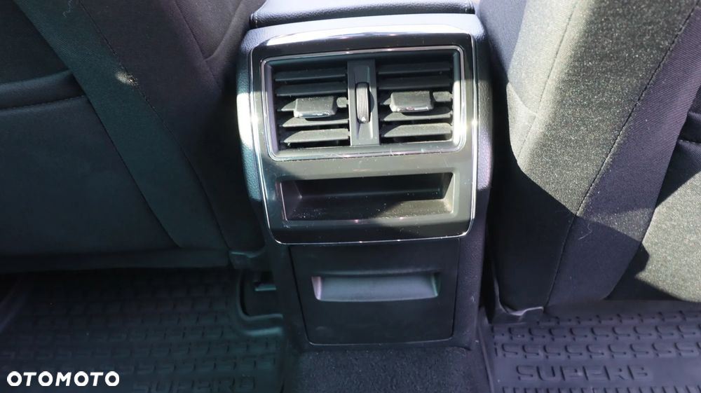 Skoda Superb 2.0 TSI Style DSG - 17