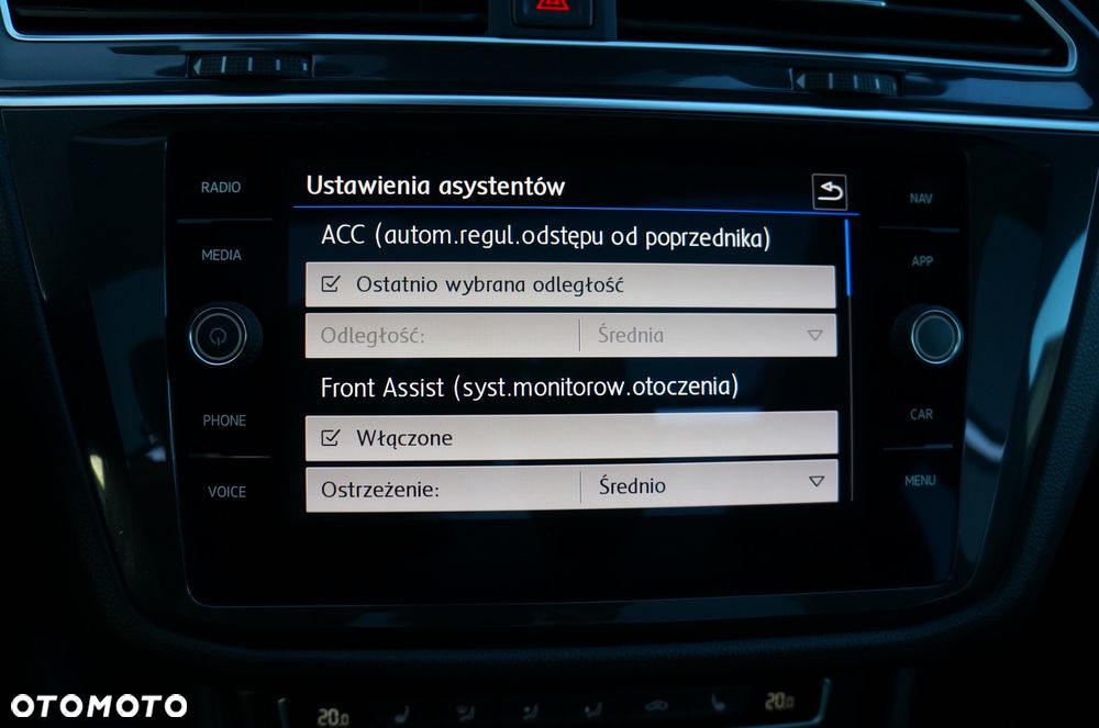 Volkswagen Tiguan - 33