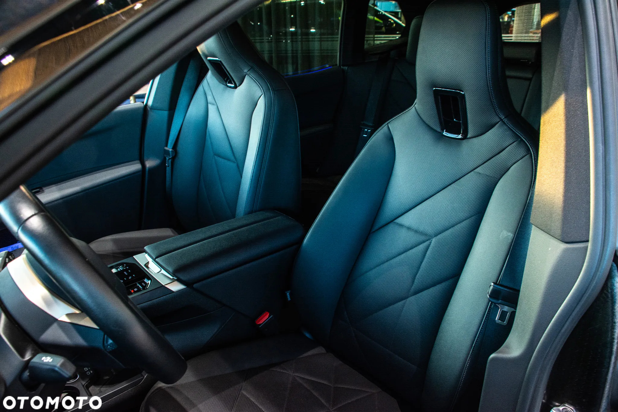 BMW iX xDrive40 76.6kWh - 8