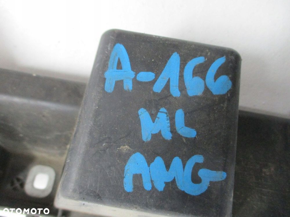 Ślizg ZDERZAKA TYŁ MERCEDES ML166 A1668850165 - 8