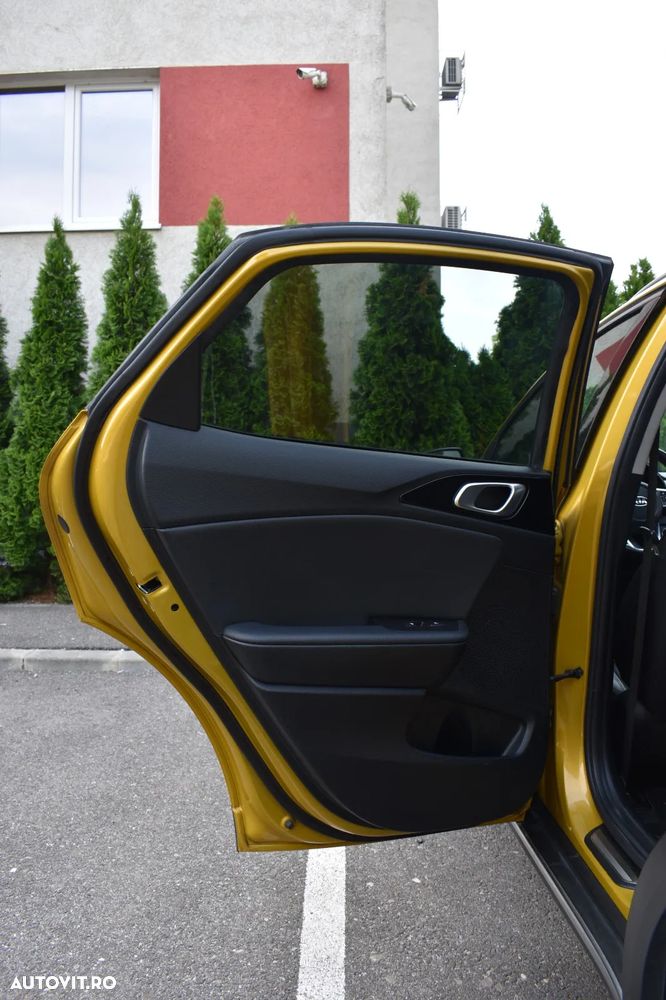 Kia XCeed 1.6 CRDi DCT7 PLATINUM EDITION - 37