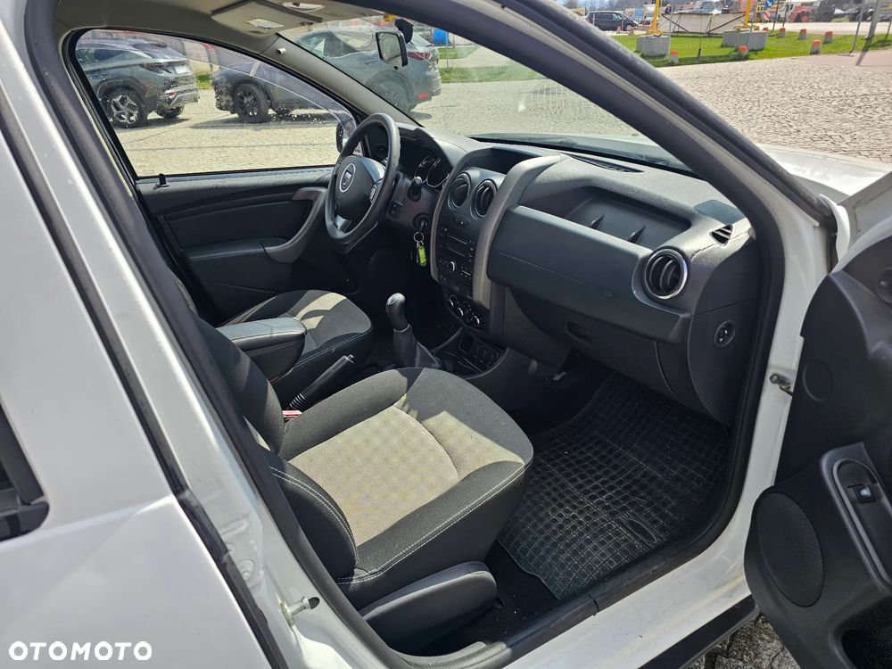Dacia Duster 1.6 Laureate Euro5 - 19