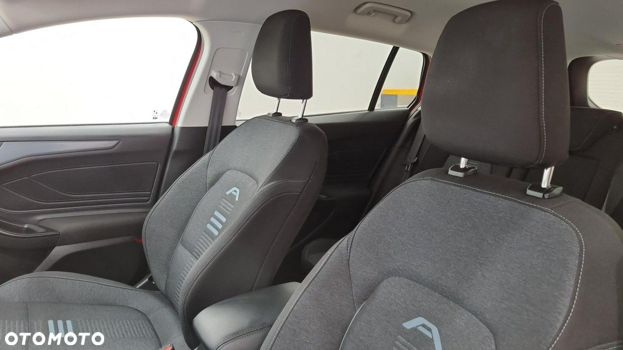 Ford Focus - 10