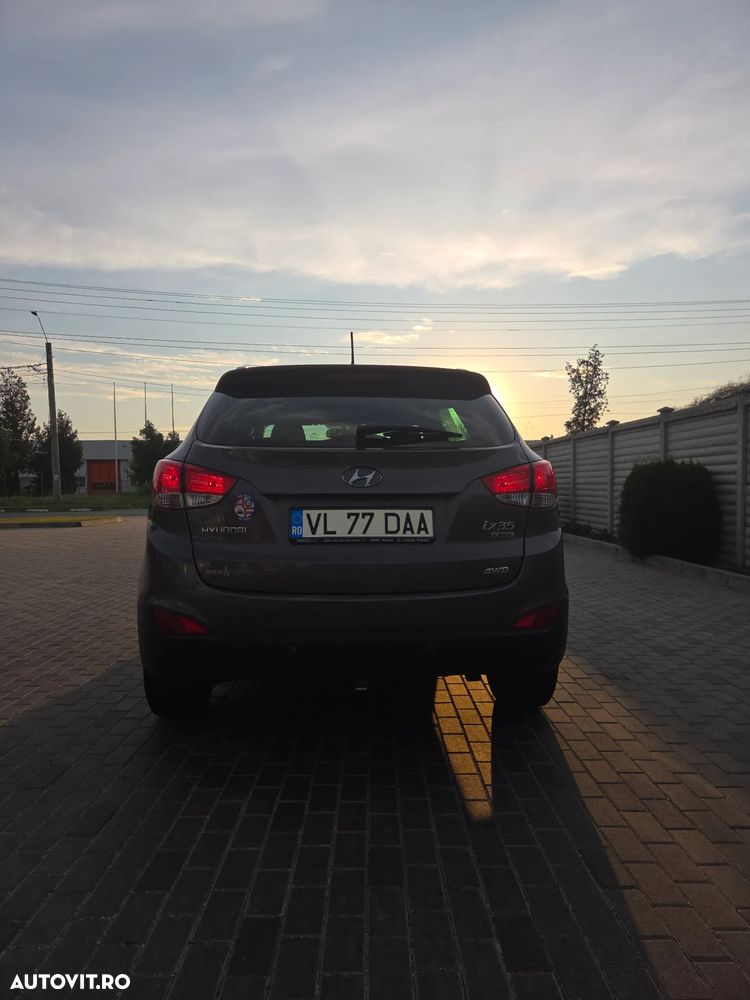 Hyundai ix35 2.0 CRDI 4WD Style - 3