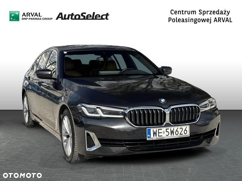BMW Seria 5 518d mHEV - 8