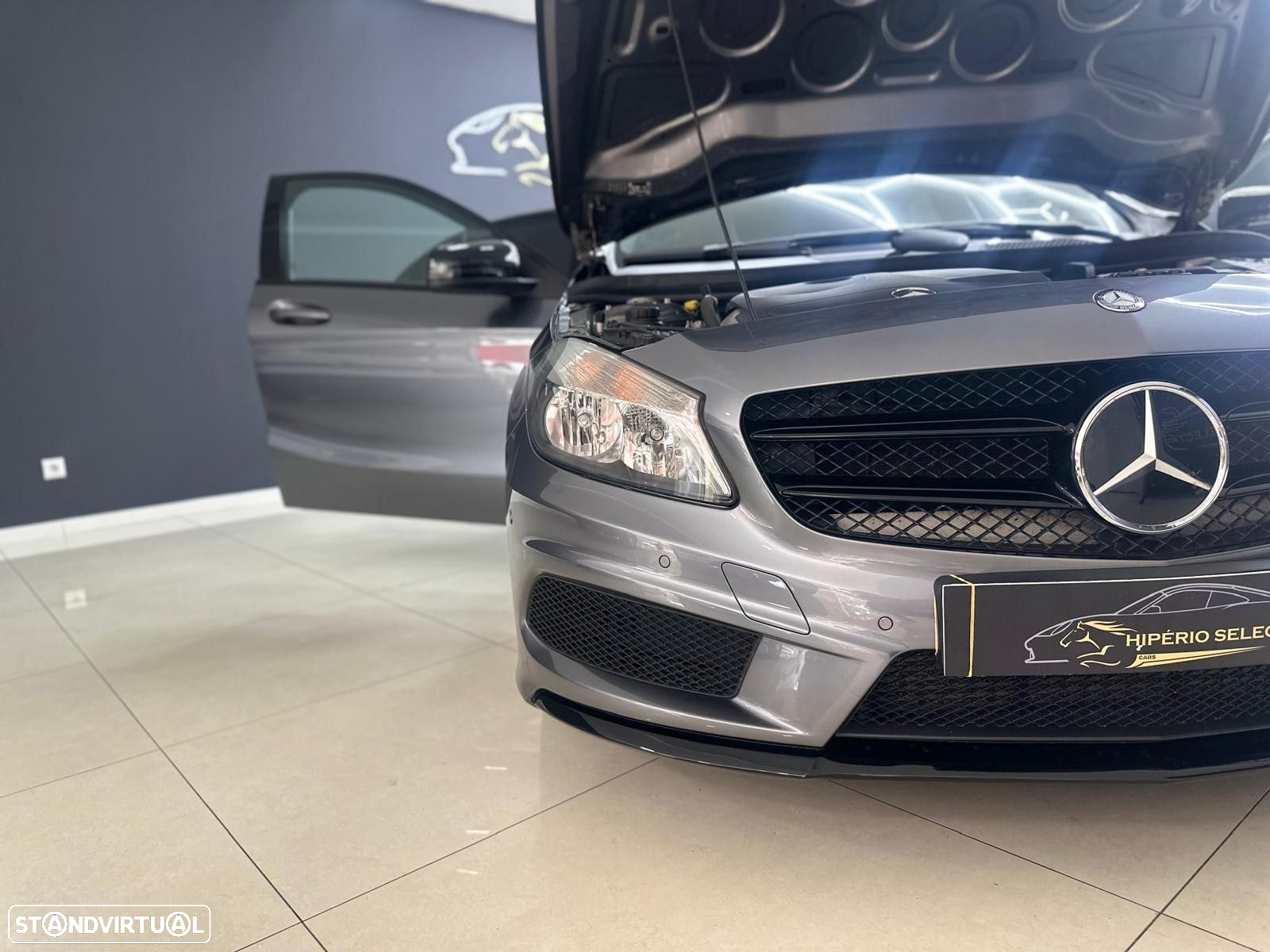 Mercedes-Benz A 180 AMG Line - 33