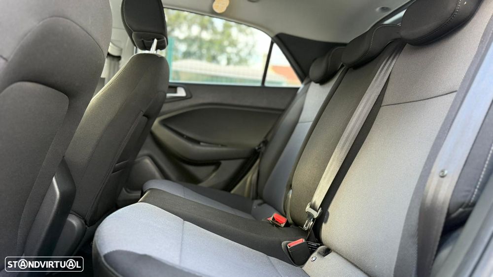 Hyundai i20 1.2 LED+Pack Navegação - 12