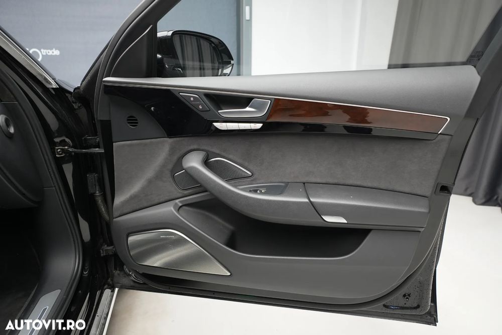 Audi A8 4.2 TDI Quattro Tiptronic - 36