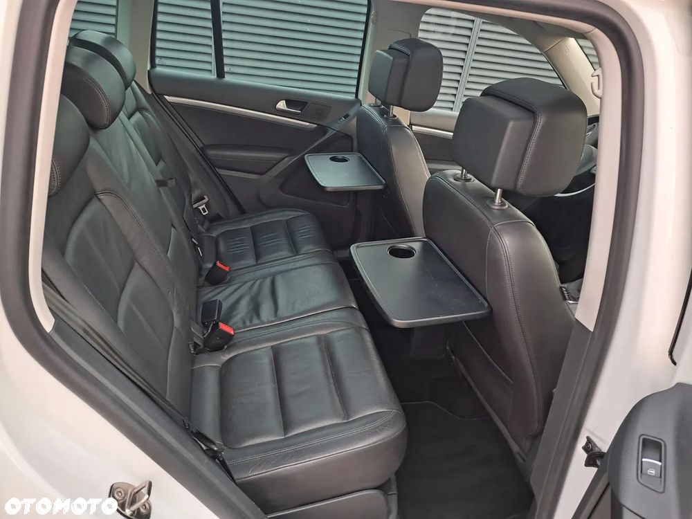Volkswagen Tiguan 2.0 TDI SCR 4MOTION BlueMotion Technology DSG Lounge Sport & Style - 10