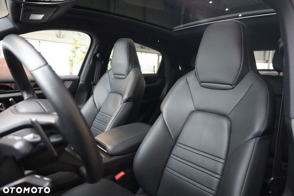 Porsche Cayenne - 19