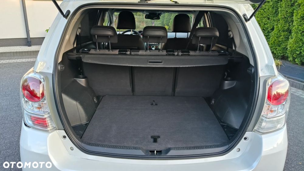 Toyota Verso 1.8 Multidrive Edition - 27