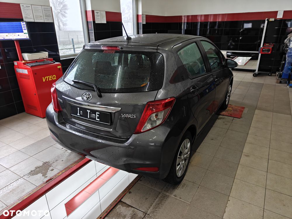 Toyota Yaris - 18