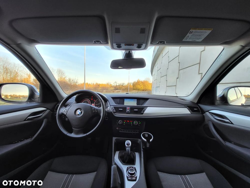 BMW X1 sDrive18i - 17