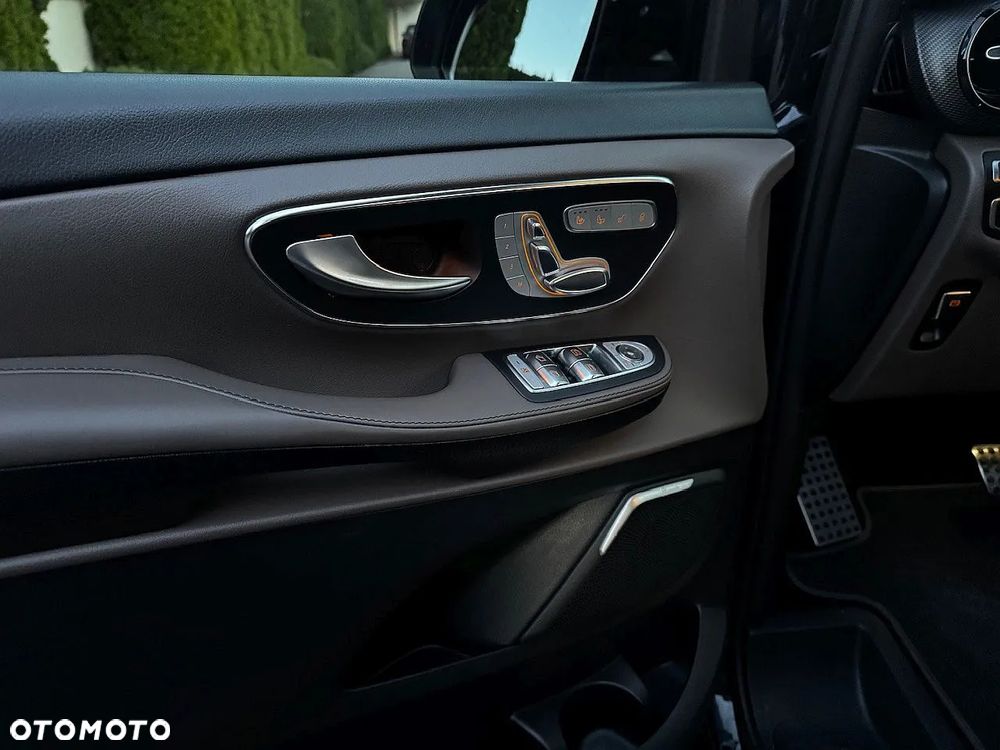 Mercedes-Benz Klasa V ver-300-d-4--matic-avantgarde-9g--tronic-ekstra-d- - 36