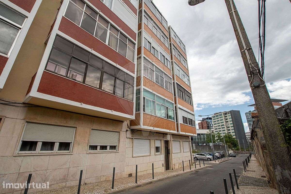 Apartamento T2 para arrendamento - Grande imagem: 2/19