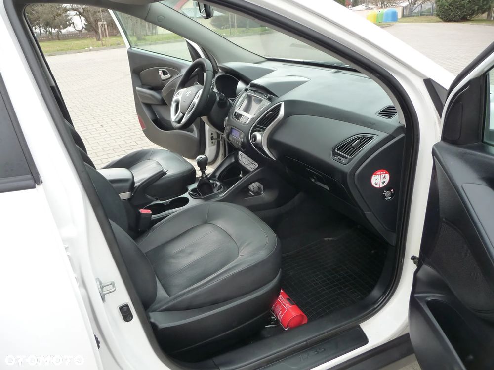 Hyundai ix35 1.7 CRDi Premium 2WD - 11