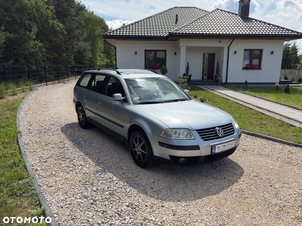 Volkswagen Passat - 4