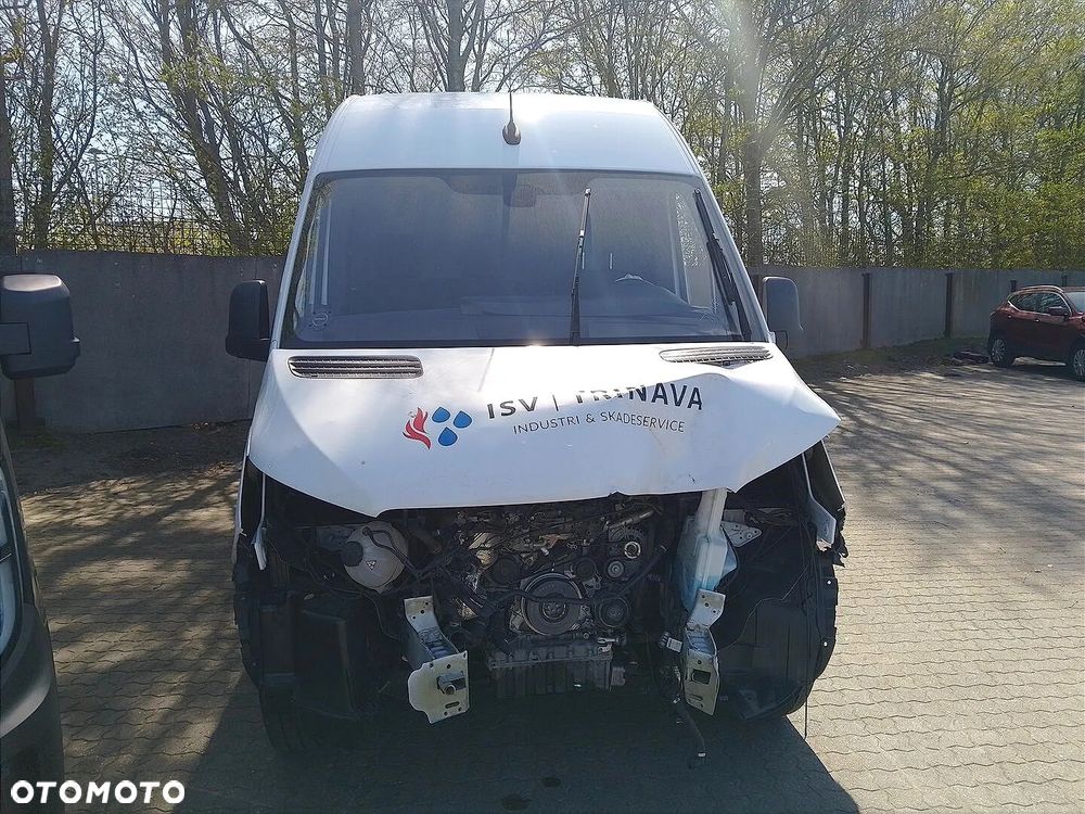 Mercedes-Benz SPRINTER 317 - 3