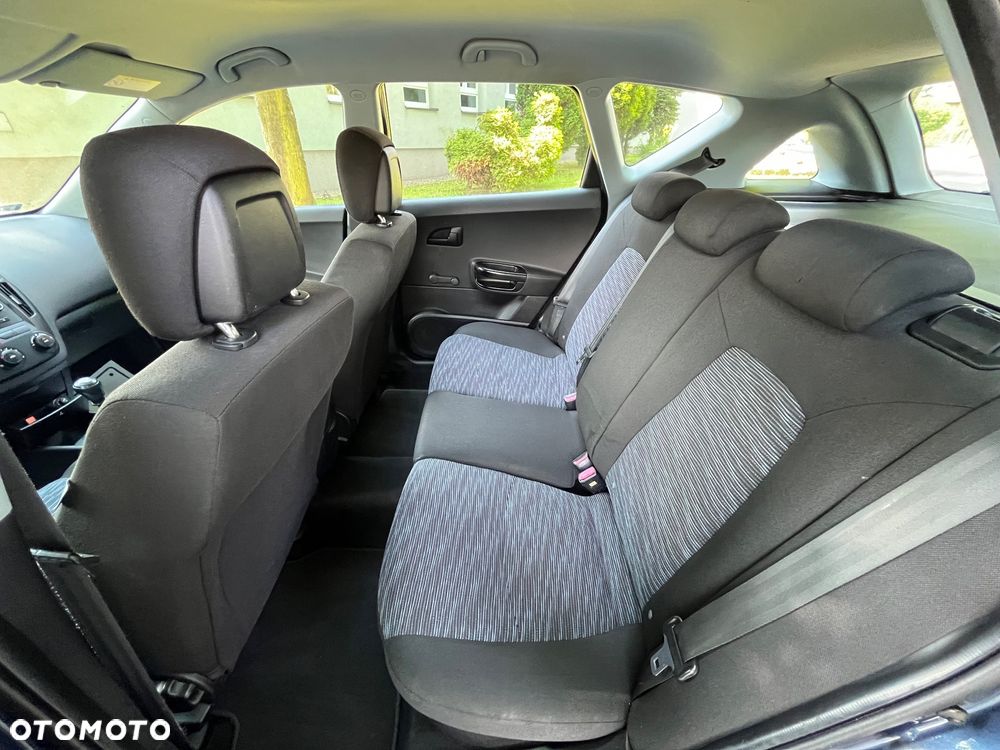 Kia Ceed 1.6 Crdi Comfort + - 7