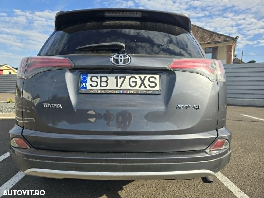 Toyota RAV4 2.0 D-4D 2WD Executive - 13
