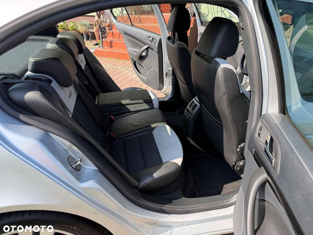 Skoda Octavia 2.0 TSI RS - 28