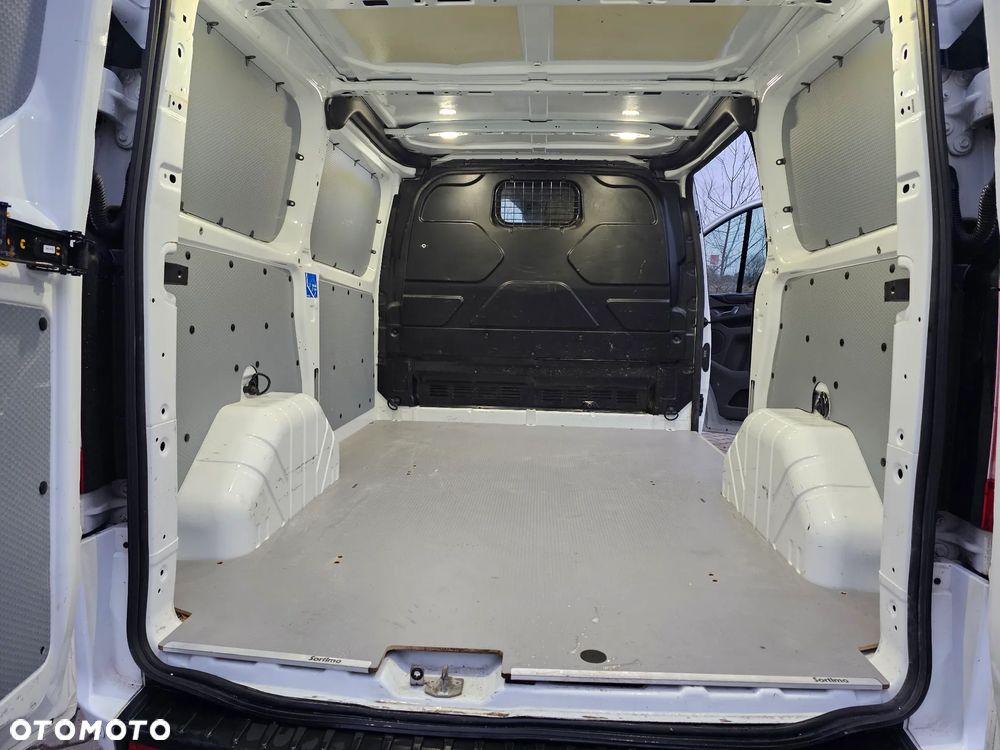 Ford transit custom - 13