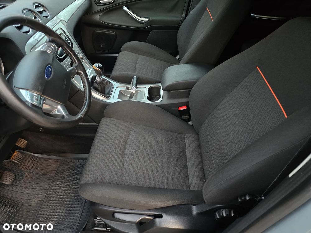 Ford S-Max 2.0 TDCi DPF Business Edition - 22