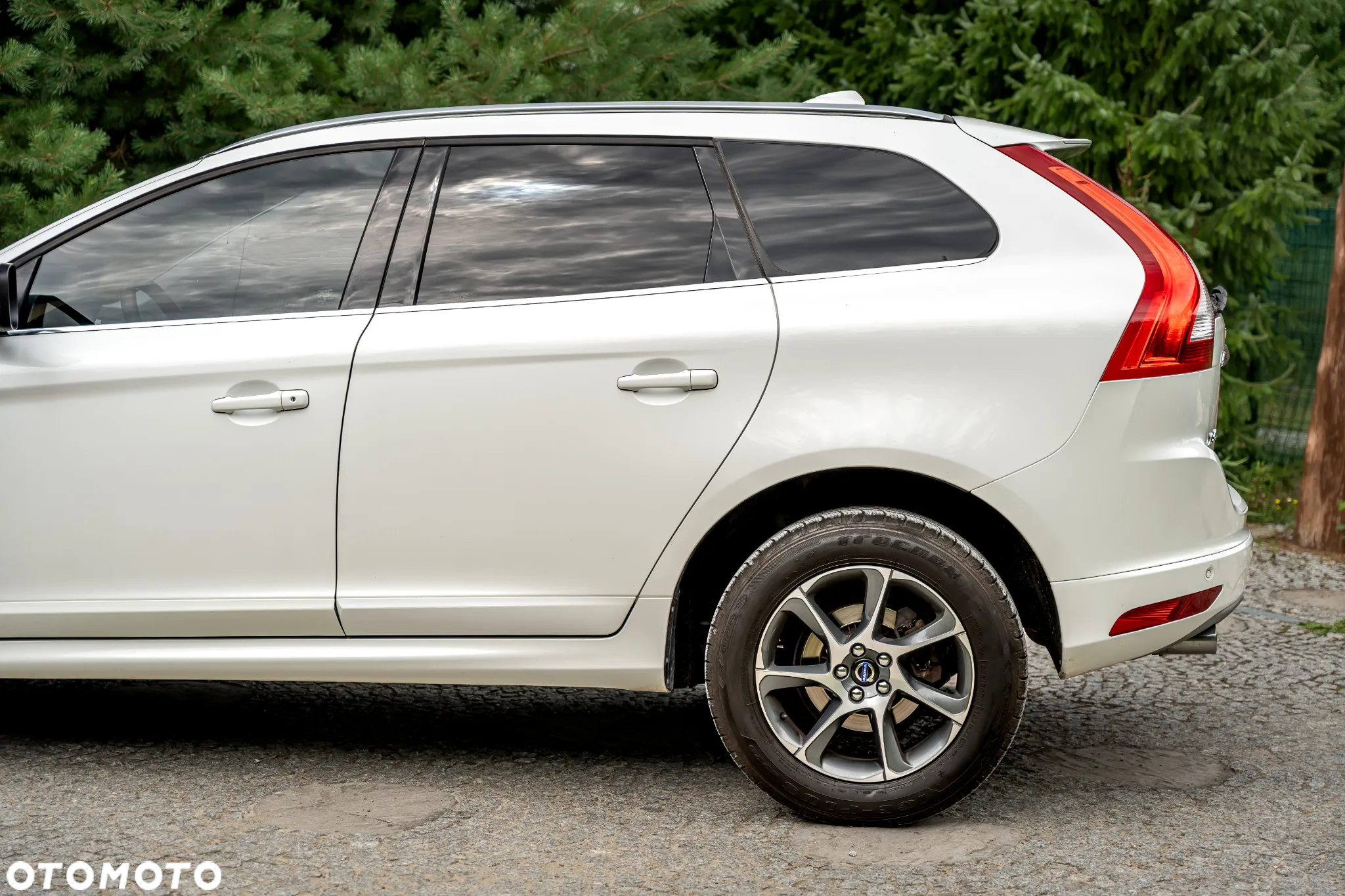 Volvo XC 60 D3 Drive-E Kinetic - 17