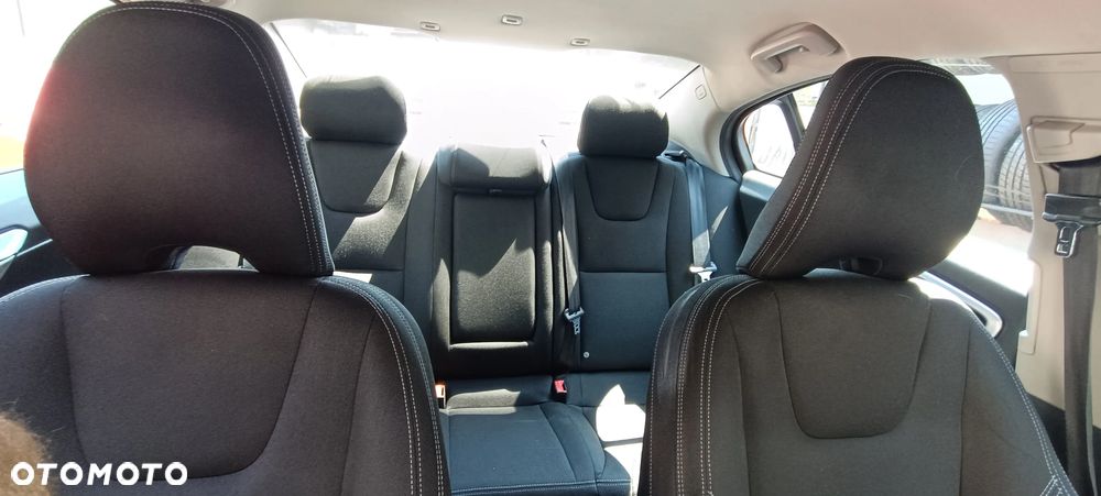 Volvo S60 D4 Drive-E Dynamic Edition (Kinetic) - 7