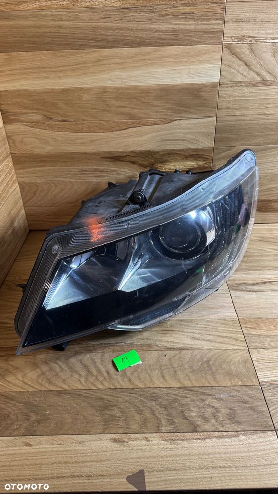 LAMPA LEWA SKODA SUPERB 3T1941015H - 2