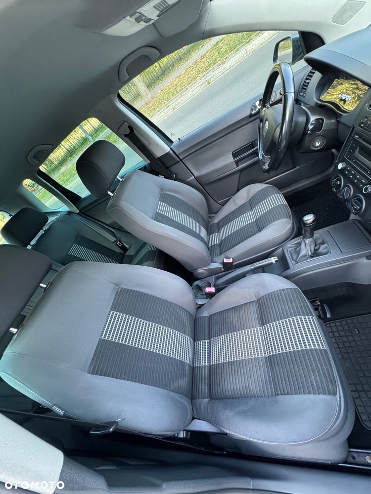 Volkswagen Polo - 10