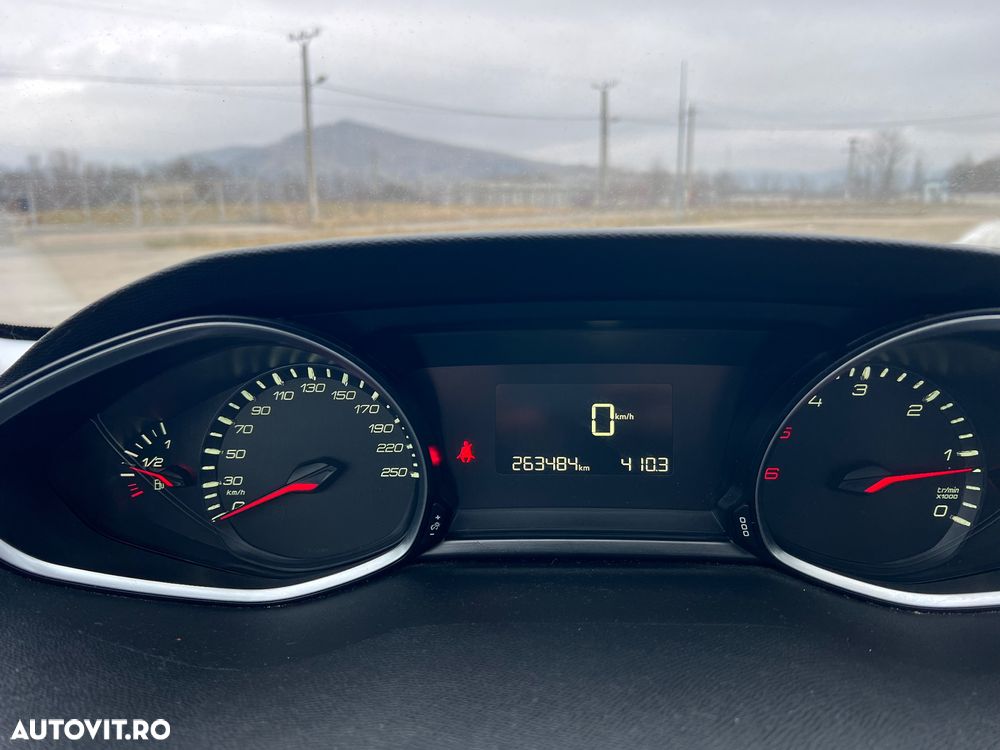 Peugeot 308 SW BlueHDi 150 Stop & Start Active - 4