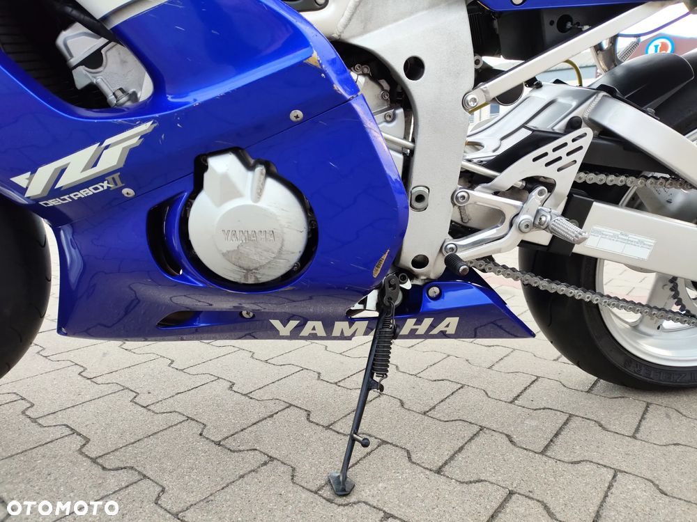 Yamaha YZF - 20