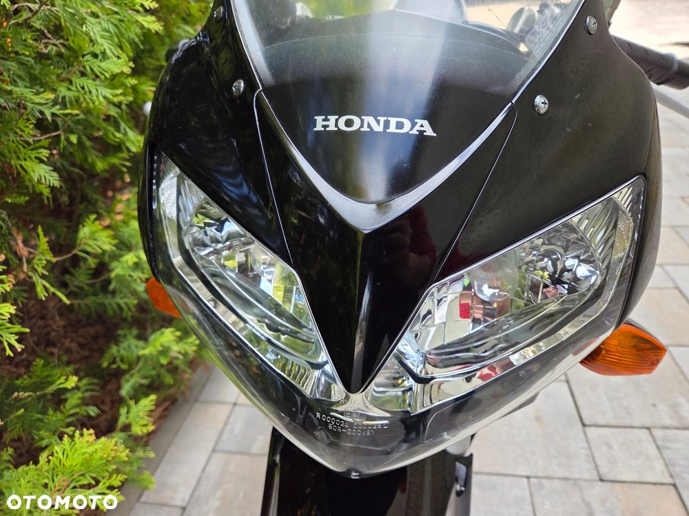 Honda CBR - 11