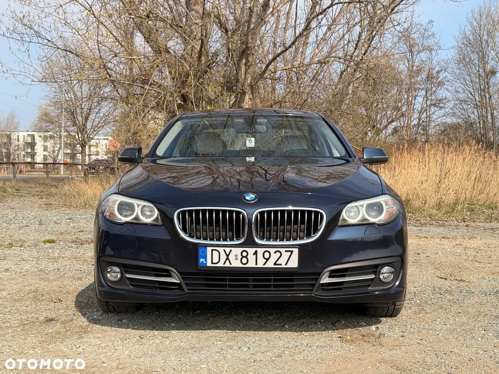 BMW Seria 5 525d - 8