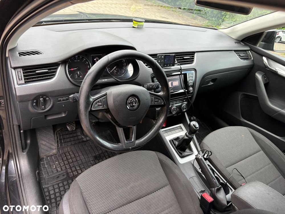 Skoda Octavia 1.6 TDI Ambition - 6