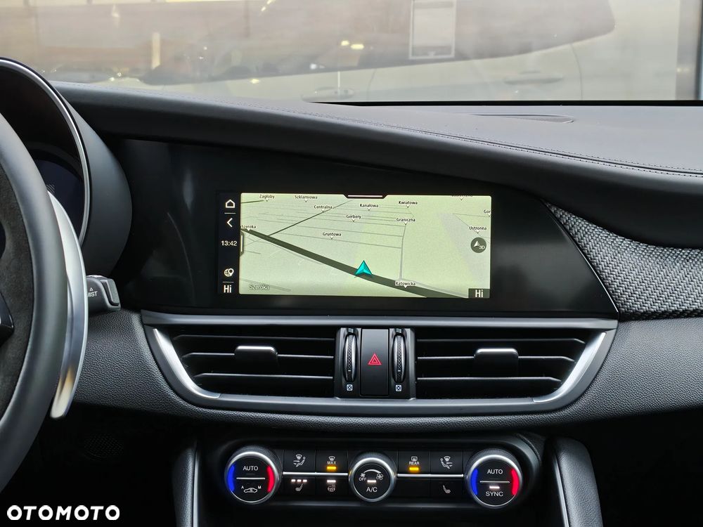 Alfa Romeo Giulia 2.9 V6 Bi-Turbo AT8 Quadrifoglio - 15