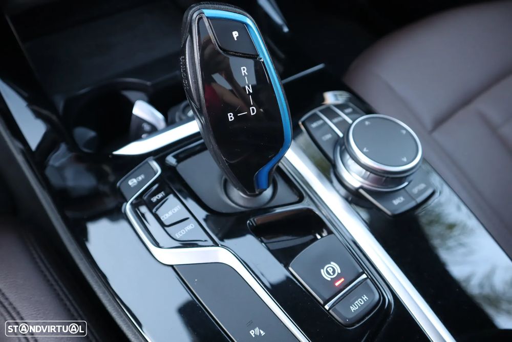 BMW iX3 Inspiring - 24
