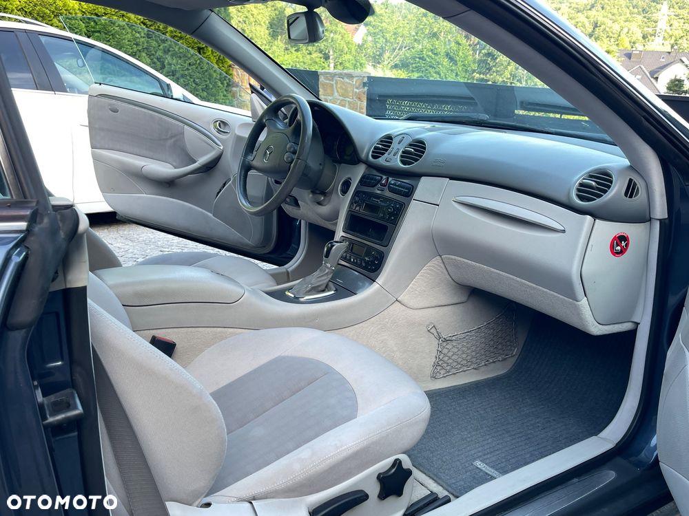 Mercedes-Benz CLK - 22