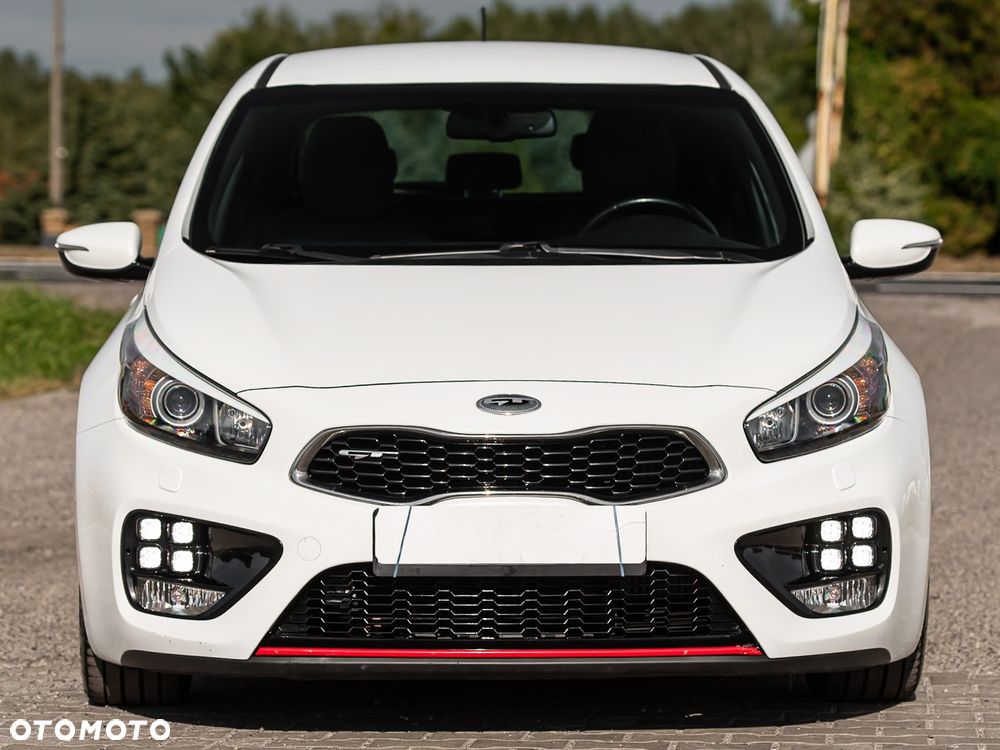 Kia Ceed 1.6 T-GDI GT L - 4