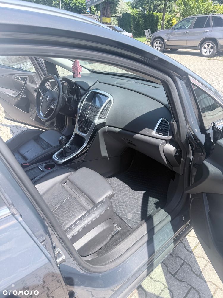 Opel Astra 1.6 T Sport - 4
