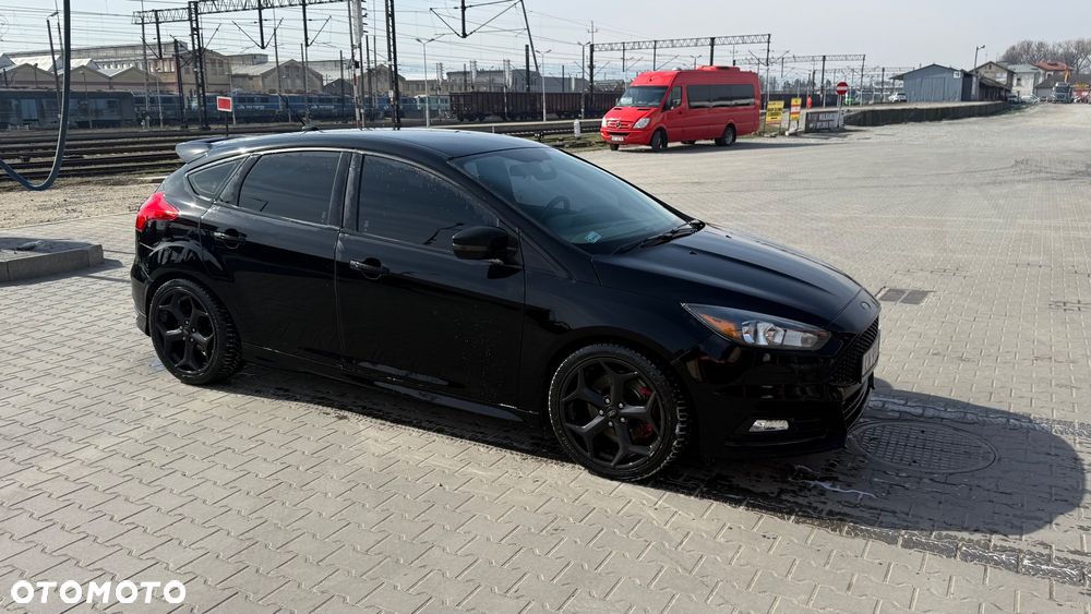 Ford Focus 2.0 EcoBoost ST - 2