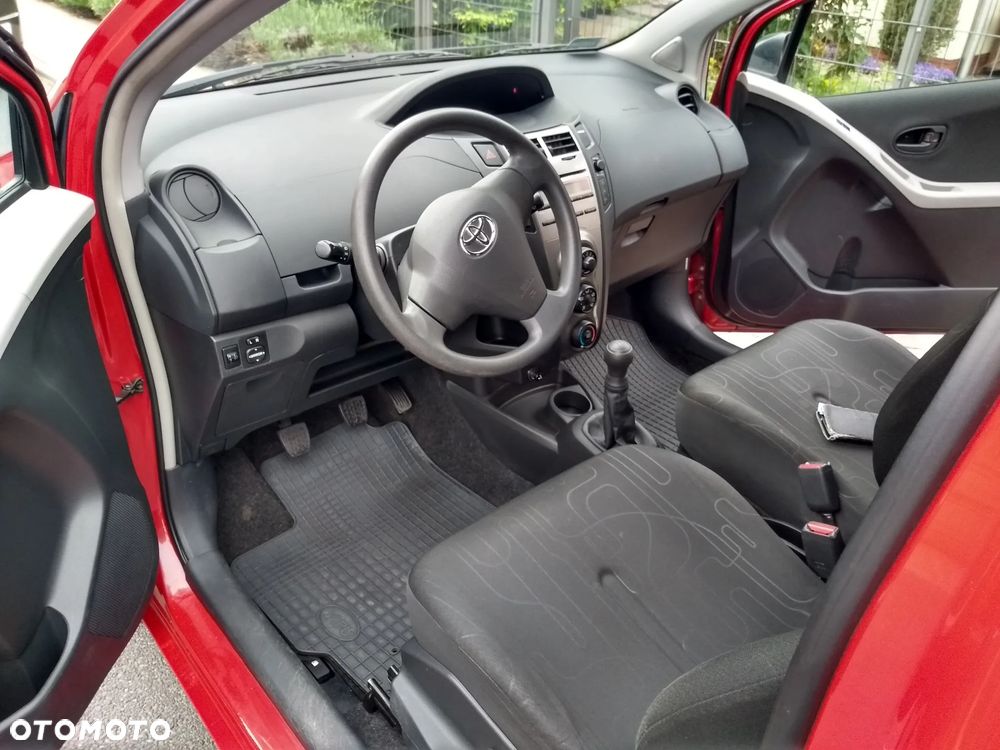 Toyota Yaris 1.0 Terra - 18