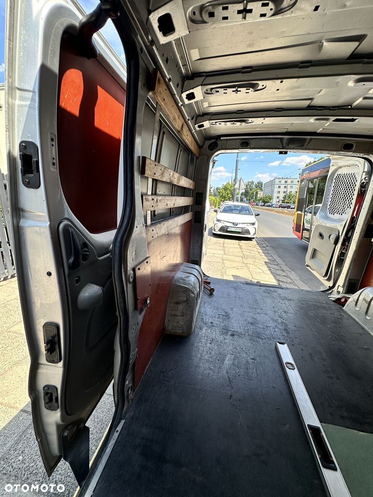 Renault Trafic - 9