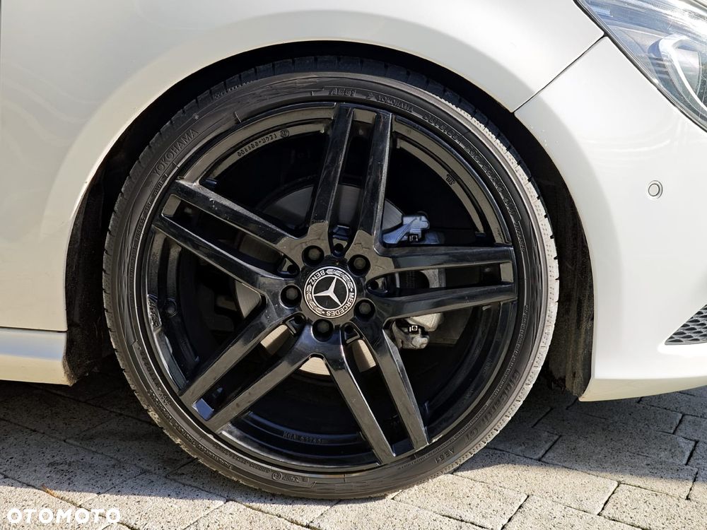 Mercedes-Benz CLA 180 7G-DCT - 13