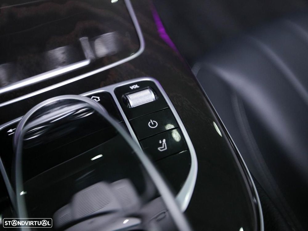 Mercedes-Benz E 300 de Exclusive Line - 24