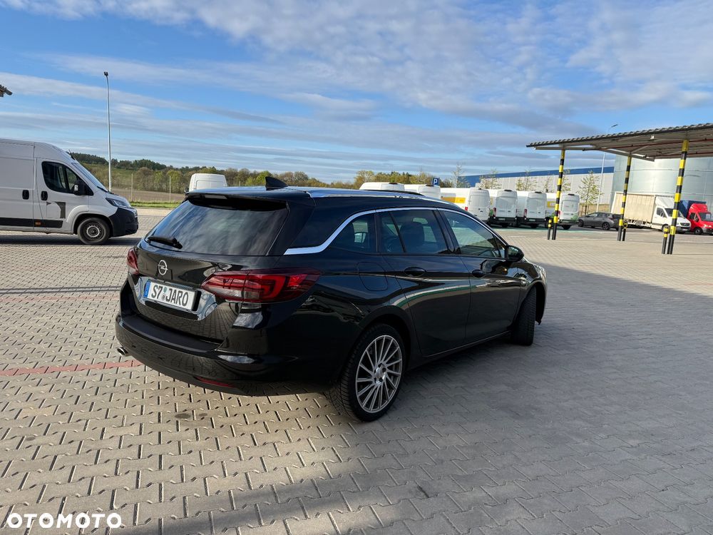 Opel Astra 1.6 CDTI Dynamic S&S - 10